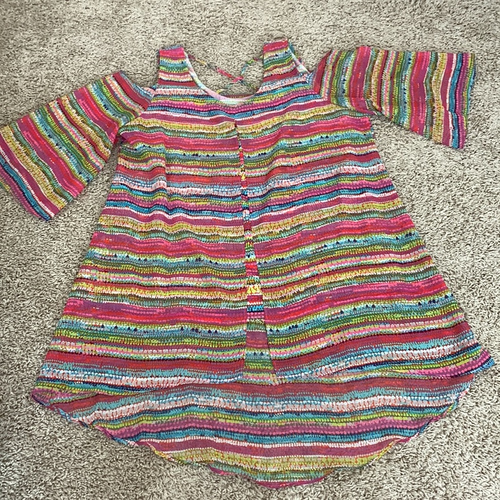 Women’s high/low top size Large